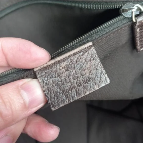 Authentic Gucci GG Monogram Supreme Abbey Canvas Large Tote Bag - Picture 10 of 12